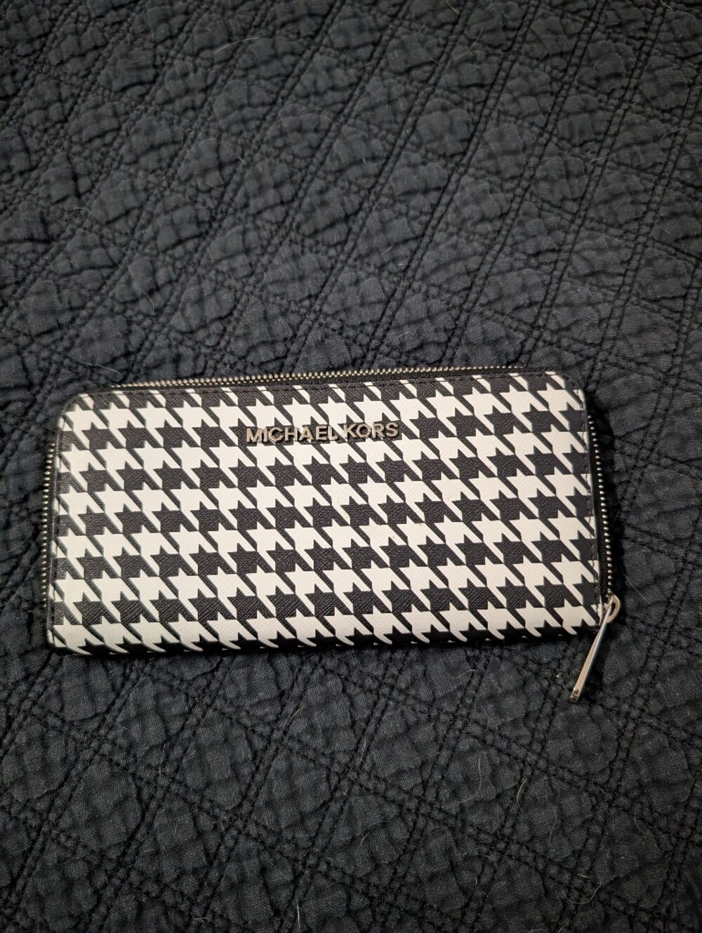 Michael Kors Houndstooth Wallet